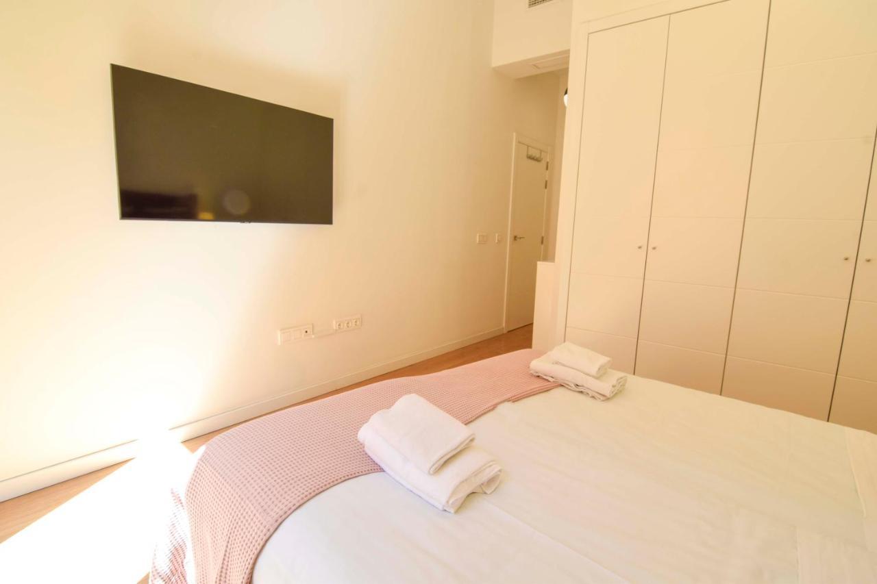 Letmalaga Plaza Del Teatro Premium Apartment ภายนอก รูปภาพ