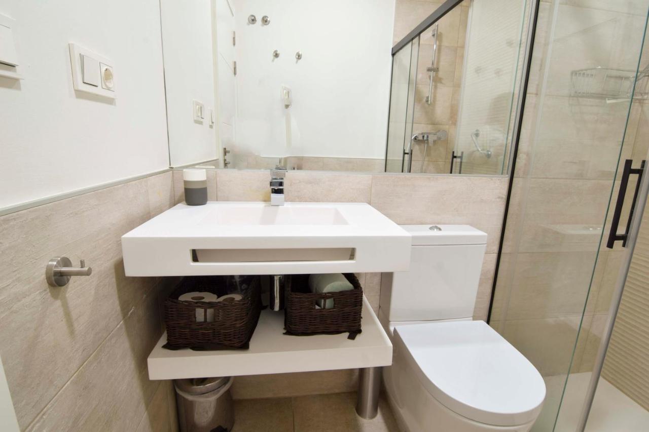 Letmalaga Plaza Del Teatro Premium Apartment ภายนอก รูปภาพ